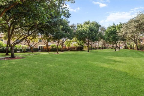 Купить таунхаус в Мирамар, Флорида 3 спальни, 148.74м2, № 1986731 - фото 11