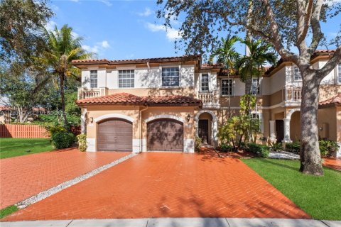 Купить таунхаус в Мирамар, Флорида 3 спальни, 148.74м2, № 1986731 - фото 1