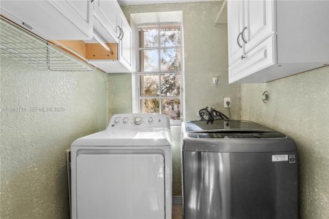 Купить таунхаус в Мирамар, Флорида 3 спальни, 148.74м2, № 1986731 - фото 19