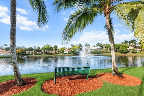 Купить таунхаус в Мирамар, Флорида 3 спальни, 148.74м2, № 1986731 - фото 23