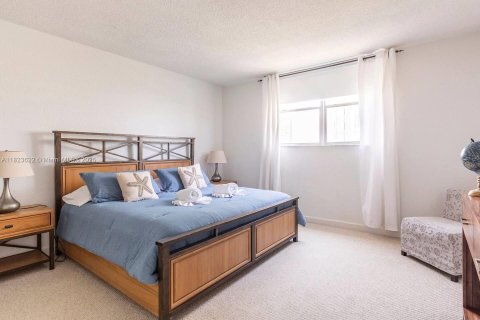 Condo in Hollywood, Florida, 2 bedrooms  № 1788401 - photo 6