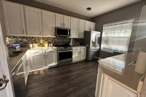 House in Kissimmee, Florida 3 bedrooms, 181.44 sq.m. № 2396565 - photo 8