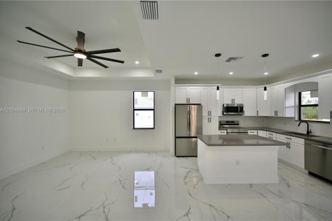 House in Lehigh Acres, Florida 3 bedrooms № 2068880 - photo 21