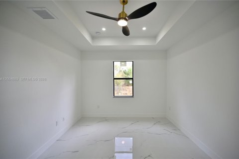 House in Lehigh Acres, Florida 3 bedrooms № 2068880 - photo 28