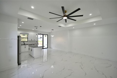 House in Lehigh Acres, Florida 3 bedrooms № 2068880 - photo 24