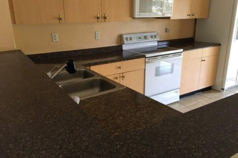 House in Riverview, Florida 4 bedrooms, 153.75 sq.m. № 1820466 - photo 8