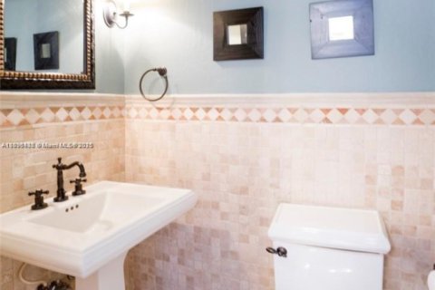 Снять в аренду кондоминиум в Майами-Бич, Флорида 1 спальня, 70.61м2, № 1948152 - фото 9