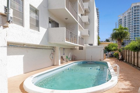 Снять в аренду кондоминиум в Майами-Бич, Флорида 1 спальня, 70.61м2, № 1948152 - фото 14