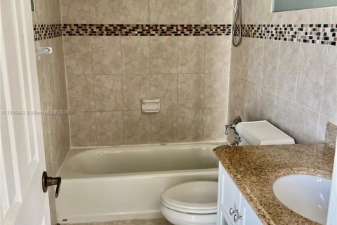 Снять в аренду кондоминиум в Майами-Бич, Флорида 1 спальня, 70.61м2, № 1948152 - фото 8