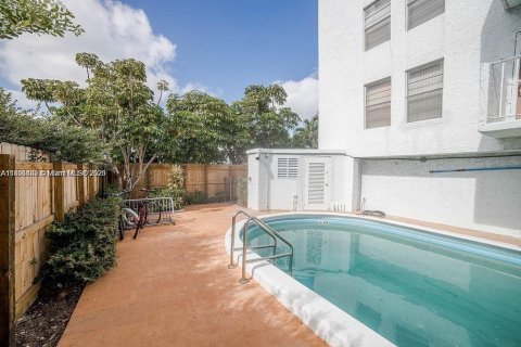 Снять в аренду кондоминиум в Майами-Бич, Флорида 1 спальня, 70.61м2, № 1948152 - фото 15