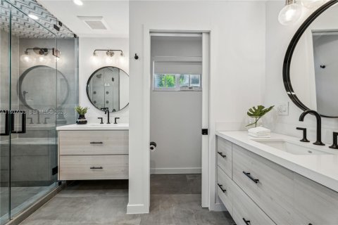 Condominio en alquiler en Miami Beach, Florida, 4 dormitorios, 170.01 m2 № 1996920 - foto 20