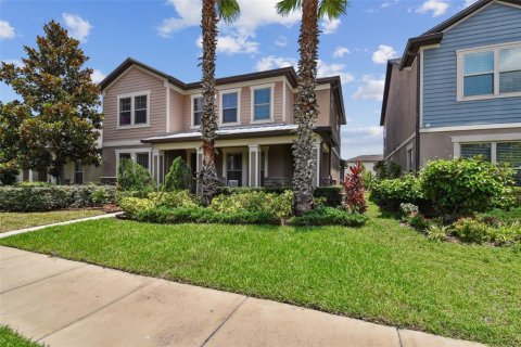 House in Fish Hawk, Florida 4 bedrooms, 283.35 sq.m. № 1767123 - photo 4
