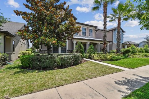 House in Fish Hawk, Florida 4 bedrooms, 283.35 sq.m. № 1767123 - photo 2