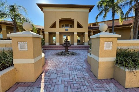 Condo in Tampa, Florida, 2 bedrooms  № 1850285 - photo 1