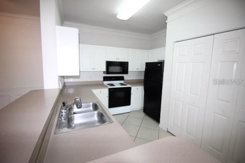 Condo in Tampa, Florida, 2 bedrooms  № 1850285 - photo 9