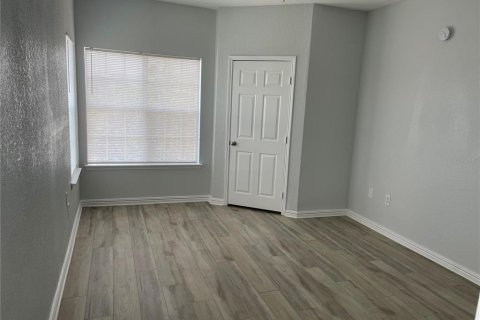 Condo in Tampa, Florida, 2 bedrooms  № 1850285 - photo 16