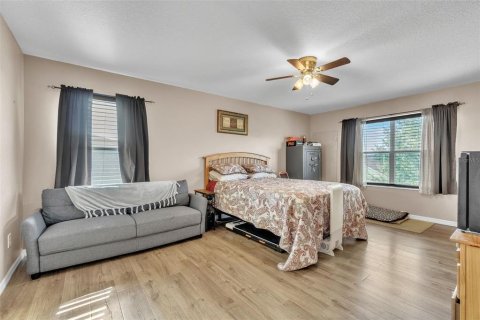 Casa en venta en Orlando, Florida, 5 dormitorios, 248.23 m2 № 1916258 - foto 28