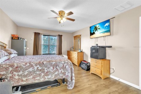 Casa en venta en Orlando, Florida, 5 dormitorios, 248.23 m2 № 1916258 - foto 30