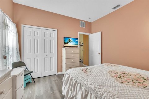 Casa en venta en Orlando, Florida, 5 dormitorios, 248.23 m2 № 1916258 - foto 17