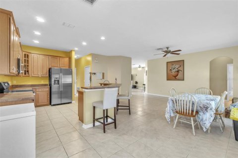 Casa en venta en Orlando, Florida, 5 dormitorios, 248.23 m2 № 1916258 - foto 10