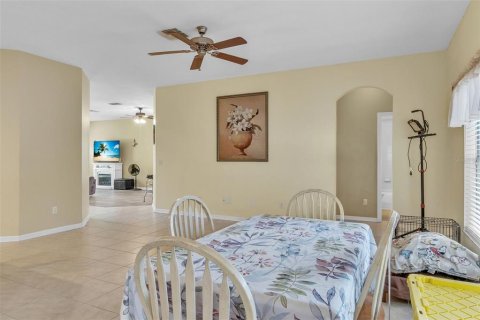 Casa en venta en Orlando, Florida, 5 dormitorios, 248.23 m2 № 1916258 - foto 15