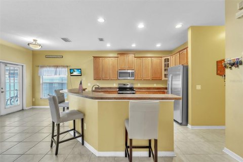 Casa en venta en Orlando, Florida, 5 dormitorios, 248.23 m2 № 1916258 - foto 11