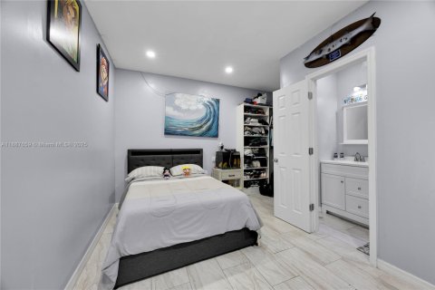 Casa en venta en Hollywood, Florida, 3 dormitorios, 160.35 m2 № 1938602 - foto 30