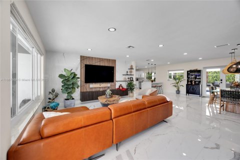 Casa en venta en Hollywood, Florida, 3 dormitorios, 160.35 m2 № 1938602 - foto 7