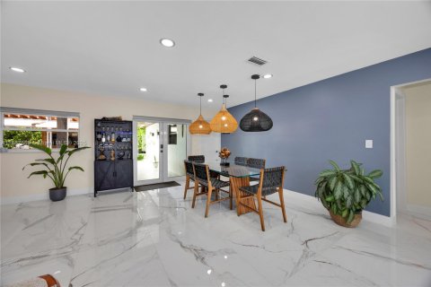 Casa en venta en Hollywood, Florida, 3 dormitorios, 160.35 m2 № 1938602 - foto 13