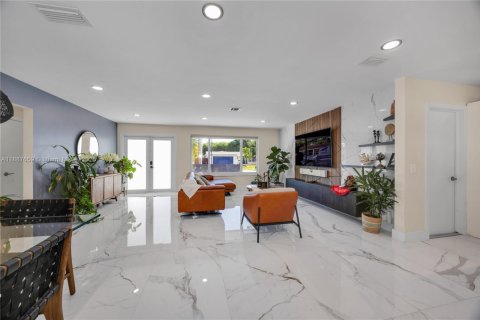 Casa en venta en Hollywood, Florida, 3 dormitorios, 160.35 m2 № 1938602 - foto 10