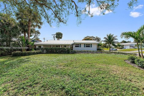 Casa en alquiler en Tequesta, Florida, 3 dormitorios, 113.81 m2 № 2059995 - foto 2