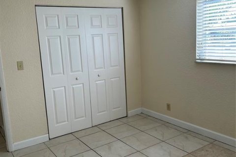 Condo in Wilton Manors, Florida, 2 bedrooms  № 1216297 - photo 1