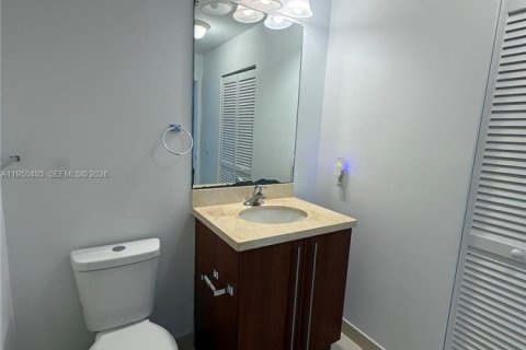 Снять в аренду кондоминиум в Майами, Флорида 2 спальни, 102.75м2, № 2005883 - фото 11