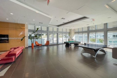 Снять в аренду кондоминиум в Майами, Флорида 2 спальни, 102.75м2, № 2005883 - фото 13