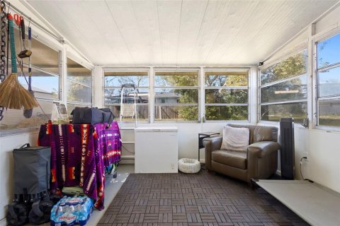 Villa ou maison à vendre à Deltona, Floride: 2 chambres, 78.41 m2 № 2143875 - photo 17