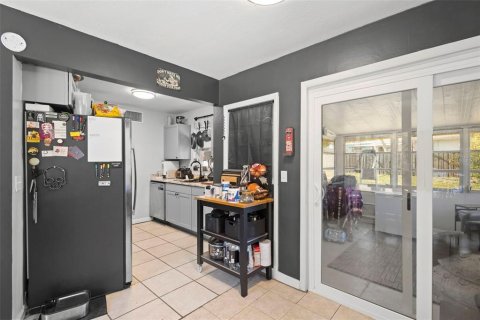 Villa ou maison à vendre à Deltona, Floride: 2 chambres, 78.41 m2 № 2143875 - photo 6