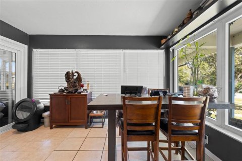 Villa ou maison à vendre à Deltona, Floride: 2 chambres, 78.41 m2 № 2143875 - photo 4