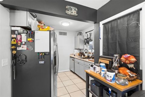 Villa ou maison à vendre à Deltona, Floride: 2 chambres, 78.41 m2 № 2143875 - photo 7