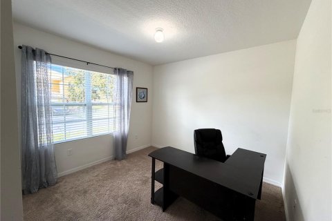Villa ou maison à louer à Winter Haven, Floride: 4 chambres, 171.96 m2 № 2434983 - photo 18