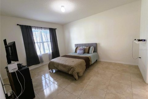 Villa ou maison à louer à Winter Haven, Floride: 4 chambres, 171.96 m2 № 2434983 - photo 20