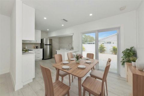 House in Bradenton, Florida 3 bedrooms, 113.62 sq.m. № 1565544 - photo 7