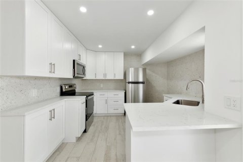 House in Bradenton, Florida 3 bedrooms, 113.62 sq.m. № 1565544 - photo 8