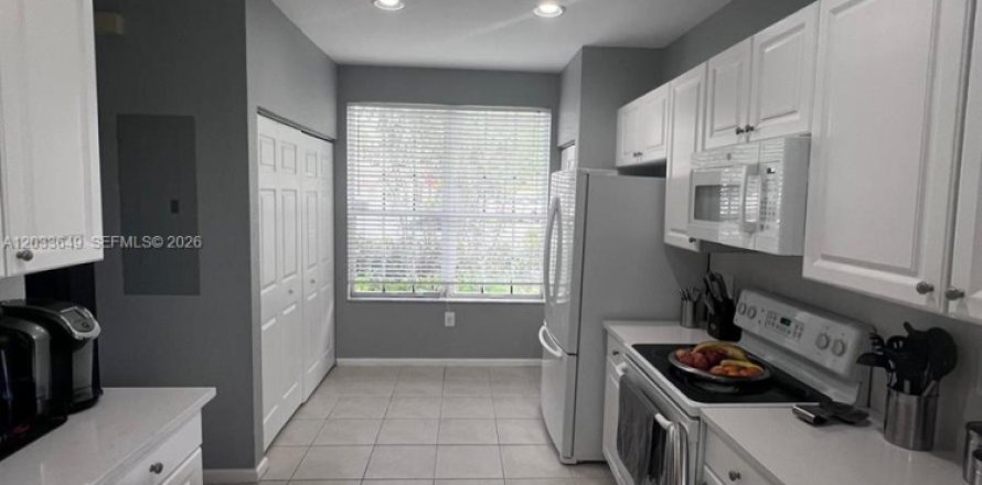 Adosado en Plantation, Florida 3 dormitorios, 155.33 m2 № 2078010
