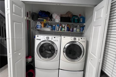 Adosado en venta en Plantation, Florida, 3 dormitorios, 155.33 m2 № 2078010 - foto 19