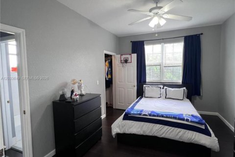 Adosado en venta en Plantation, Florida, 3 dormitorios, 155.33 m2 № 2078010 - foto 15