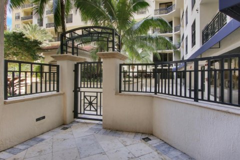 Copropriété à louer à West Palm Beach, Floride: 2 chambres, 100.71 m2 № 1175215 - photo 1