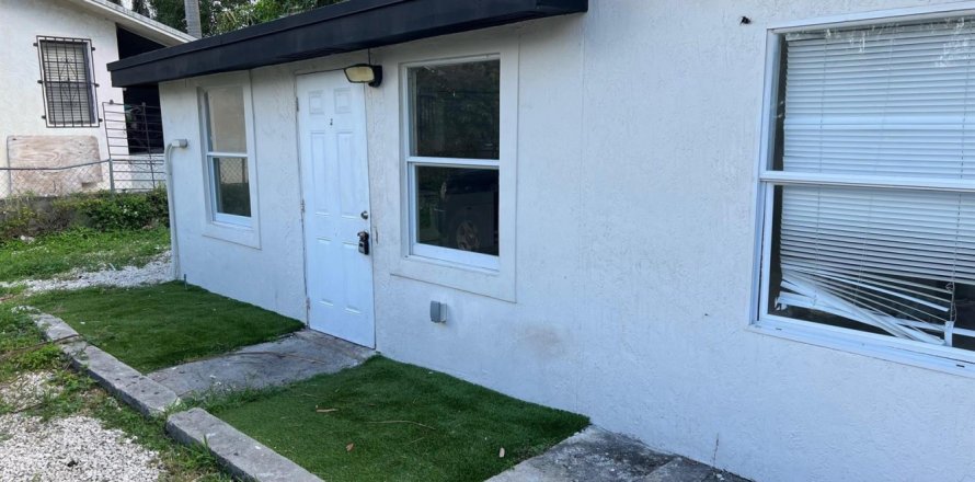 Casa en Miami, Florida 2 dormitorios, 58.34 m2 № 2147248