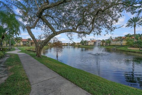 Condo in Pompano Beach, Florida, 1 bedroom  № 1834149 - photo 27