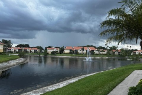 Condo in Pompano Beach, Florida, 1 bedroom  № 1834149 - photo 24