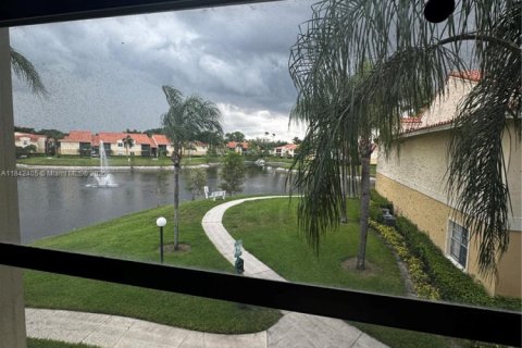 Condo in Pompano Beach, Florida, 1 bedroom  № 1834149 - photo 23